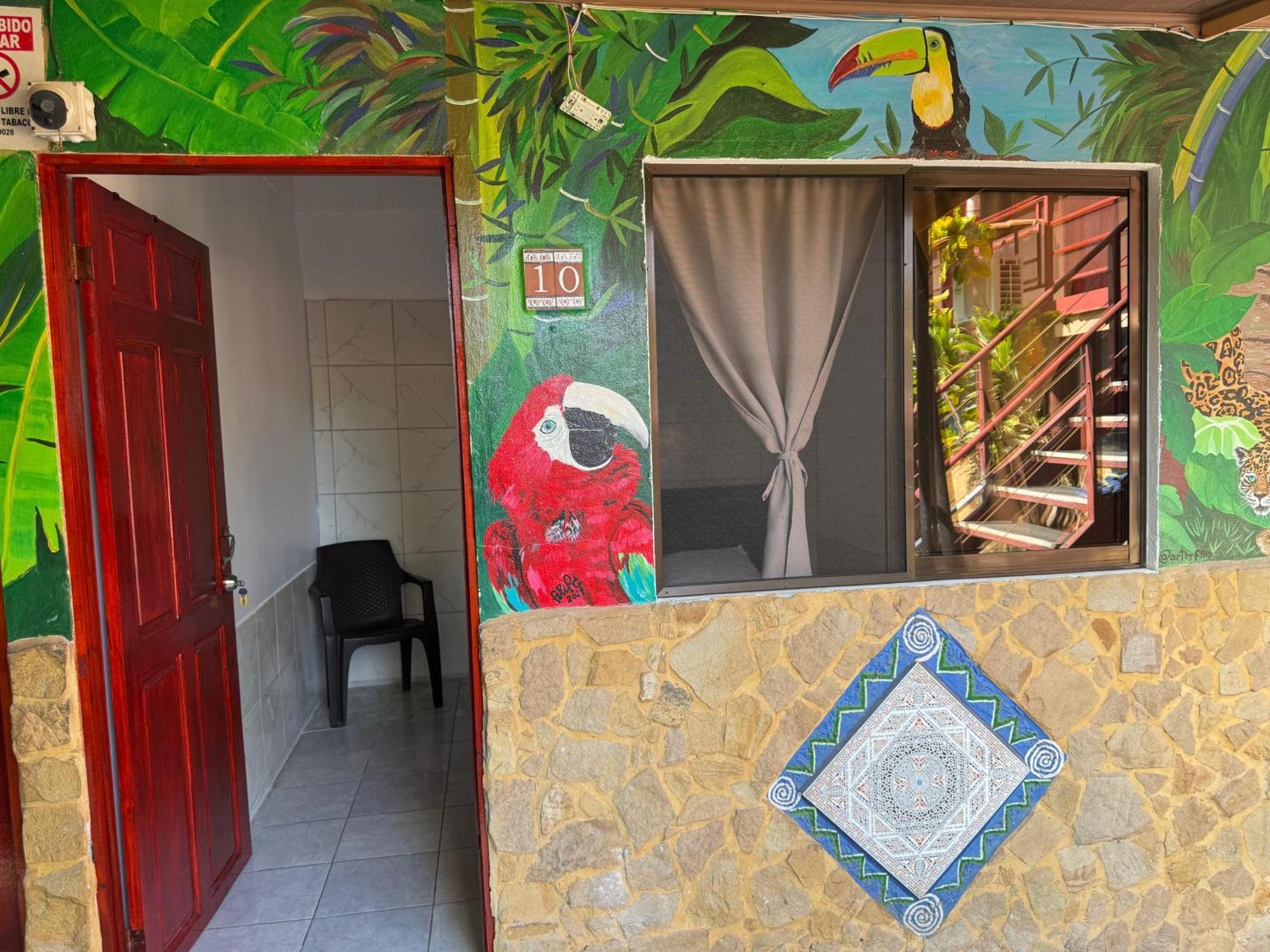 Costa Linda Art Hostel Manuel Antonio Eksteriør billede